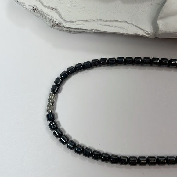 Hematite Cross Necklace Vintage - Picture 7 of 12